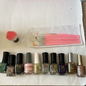 Set of 10 nail polish with brush